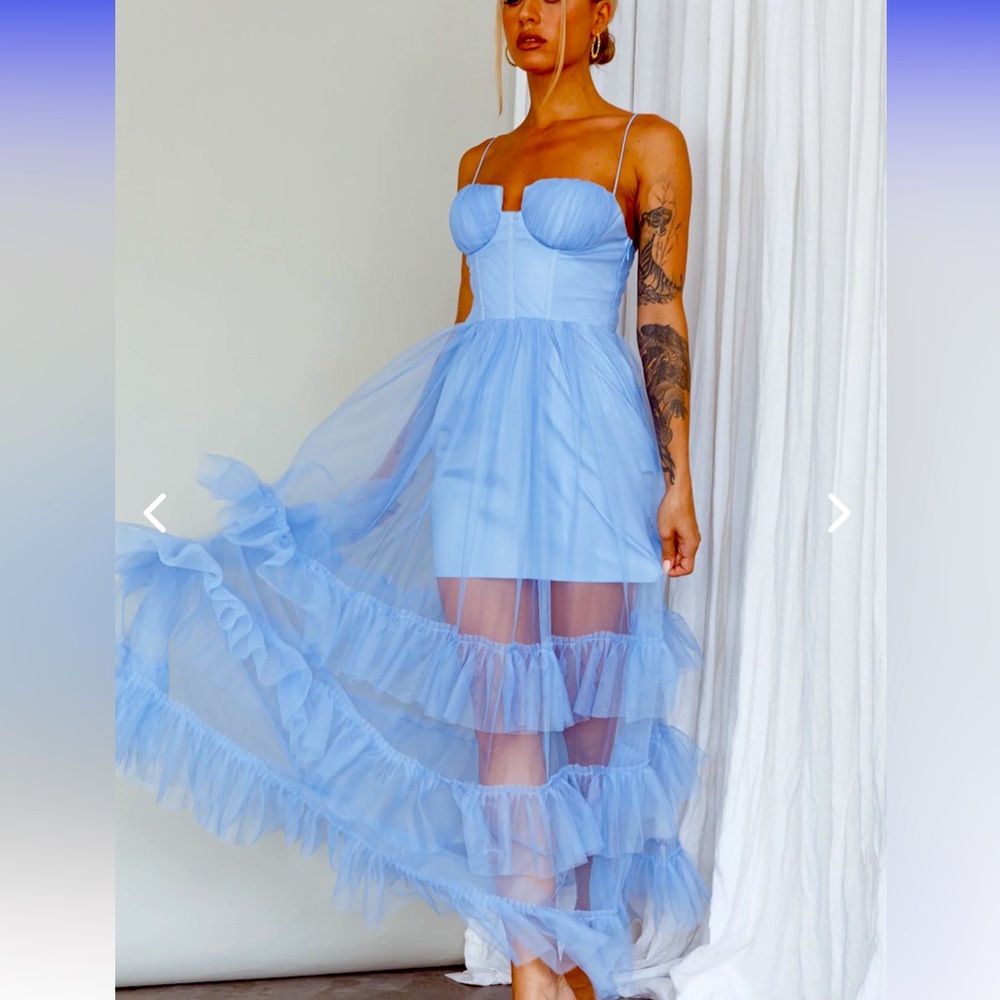 Price FIRM. Selfie Leslie MOONLIGHT SONATA RUFFLE MESH MAXI DRESS SKY BLUE